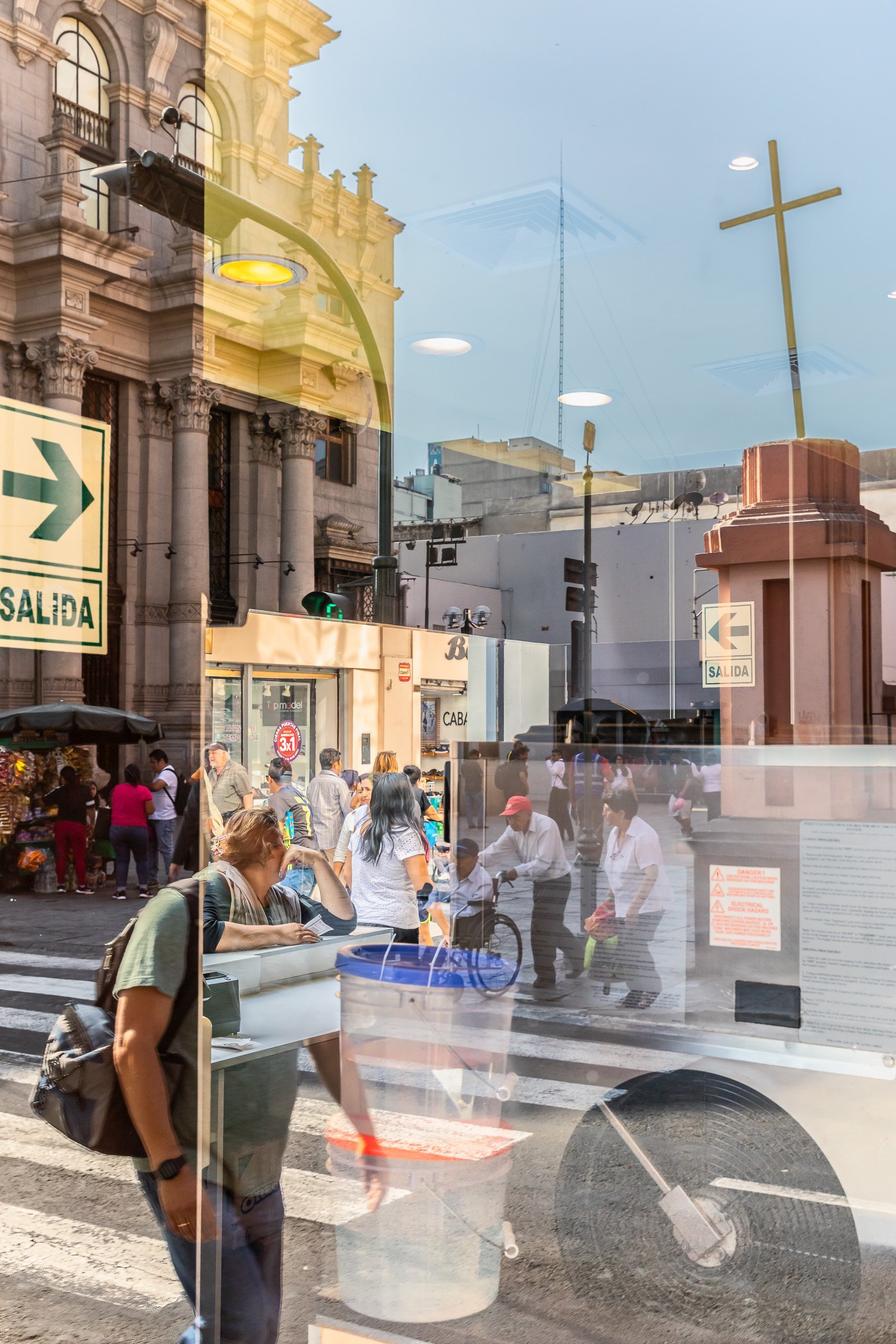 Capital: Lima’s Urban Reflections